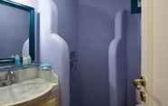 In-room Bathroom 4 Amalgam Homes Tinos Pano Spiti - Artful Home With sea View