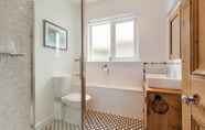 In-room Bathroom 3 Falcon House in Pembroke Dock