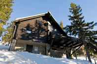 Bangunan Chalet Snowflake Ia 20m From Ski Trail