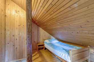 Bedroom 4 Chalet Snowflake IIa 20m From Ski Trail