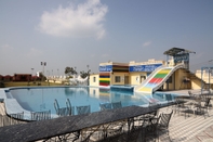 Swimming Pool Ramas Resort