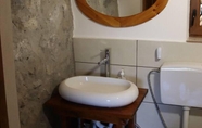 In-room Bathroom 7 Charming 2bed Cottage in Carasova, Banat Mountains