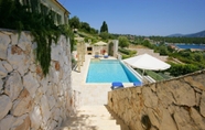 Swimming Pool 4 Kefalonia Villas Villa Dentrolivano