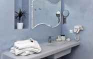 In-room Bathroom 4 Blue Mare Villas Paros Villa Asterias Superior 3-bedroom Villa With sea View-split Level