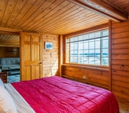 Bedroom 2 Fife Lake Retreat