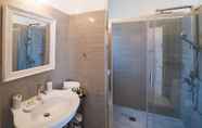 In-room Bathroom 5 Skiathea Villas Villa A