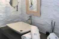 In-room Bathroom Aeraki Villas Paros Deluxe Residence With Sea View