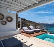 Kolam Renang 5 Villa Santa Esmeralda Mykonos