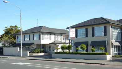 Exterior 4 Colonial Inn Motel