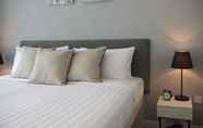 Kamar Tidur 6 Grand Bay View Hotel