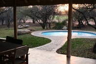 Swimming Pool Leriba Golf Lodge