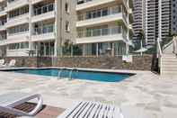 Swimming Pool Viscount on the Beach