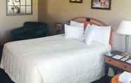 ห้องนอน 6 Whispering Sands Motel