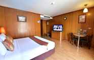 Bedroom 2 Dynasty Inn Pattaya
