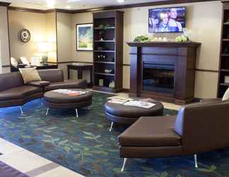 Lobby 2 Candlewood Suites Youngstown W I-80 Niles Area, an IHG Hotel