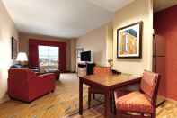 Ruang untuk Umum Hilton Garden Inn Oklahoma City Bricktown