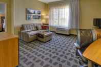 Common Space Towneplace Suites Oklahoma City Airport