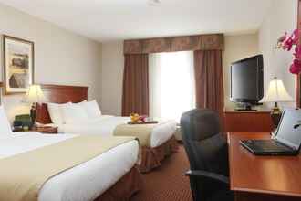 Kamar Tidur 4 Stonebridge Hotel Dawson Creek