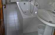 Toilet Kamar 4 Piccolo Chalet