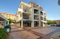 Exterior Goldsborough Place Apartments