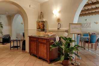 Lobi 4 Hotel Villa Luigi