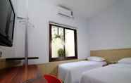 Bedroom 6 Grha Ciumbuleuit Guest House