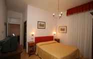 Bedroom 4 Hotel Roma