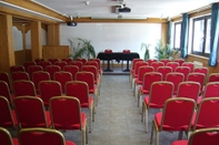 Functional Hall Hotel Colfosco