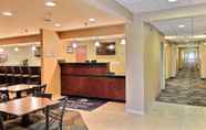 Lobby 5 Cobblestone Hotel & Suites - Crookston