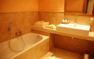 Toilet Kamar 3 Hotel Sahara Douz