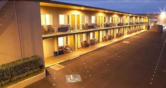 Exterior SureStay Hotel by Best Western Karinga Motel