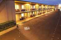 Luar Bangunan SureStay Hotel by Best Western Karinga Motel