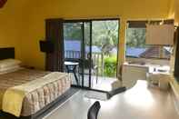 Kamar Tidur Bay Cabinz Motel