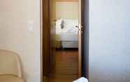 Kamar Tidur 2 Karalis Beach Hotel