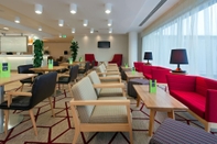 Functional Hall Hampton by Hilton London Gatwick Airport