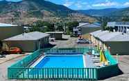 Swimming Pool 3 5000 Motel