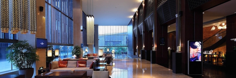 Lobby Bay Breeze Hotel