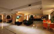 Lobby 3 Golf Hotel