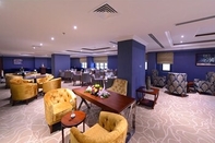 Bar, Cafe and Lounge Millennium Al Aqeeq Hotel