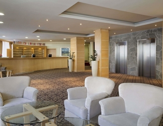 Lobby 2 Ramada Hotel & Suites by Wyndham Kranjska Gora