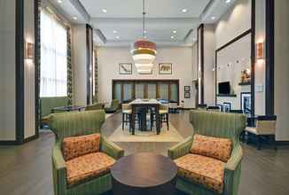 Lobby 4 Hampton Inn & Suites Robbinsville