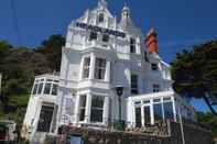 Exterior Headlands Hotel