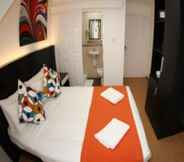 Kamar Tidur 7 Heathrow Inn