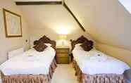 Kamar Tidur 4 High Corner Inn