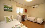 Bedroom 7 E Residence