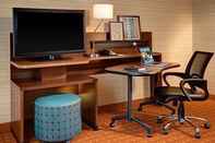 Functional Hall Fairfield Inn & Suites Des Moines Urbandale