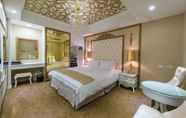 Kamar Tidur 7 Royal Rose Hotel Linsen