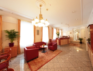 Lobby 2 Hotel Drei Kronen Vienna City