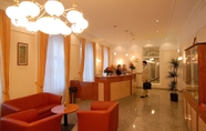 Lobby 2 Hotel Drei Kronen Vienna City