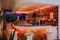 Bar, Kafe dan Lounge Sveltos Hotel